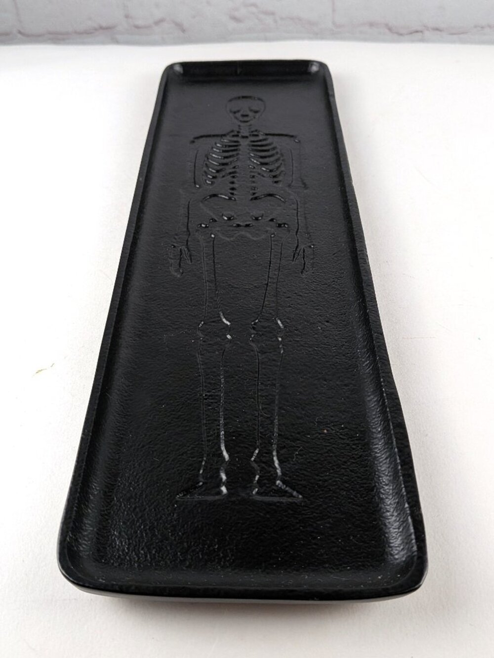 Black Cast Iron Skeleton Tray - Picture 3 of 8